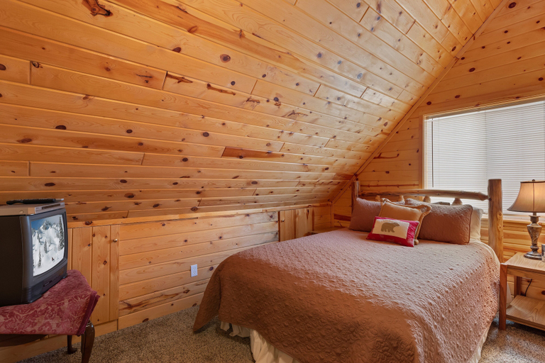 Interior 3, Trappers Chalet, Fremont