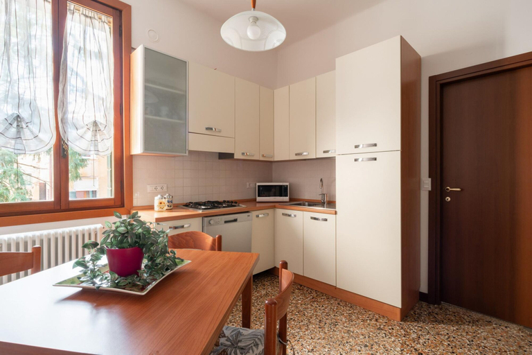 Room 4, Venice Grand Canal Style Apt 2 by Wonderful Italy, Venezia