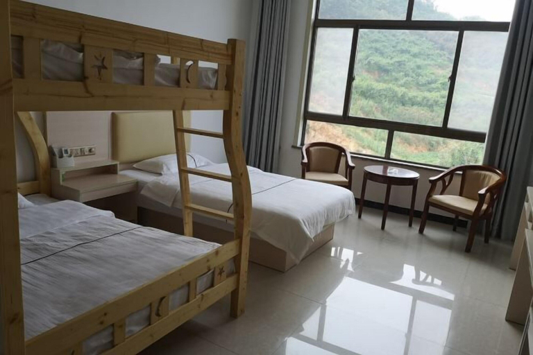 Bedroom 3, Monkey Mountain Villa Hotel, Linyi