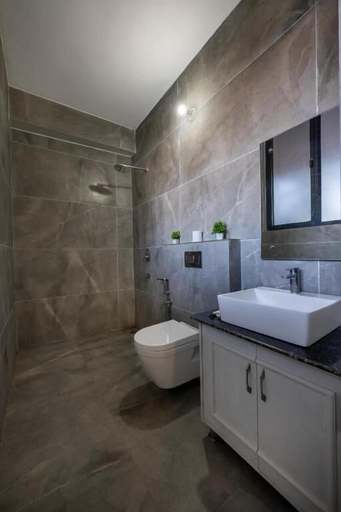 Bathroom 4, Kasauli Heights, Solan