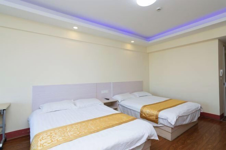 Bedroom 3, Lakefront Hotel, Shanghai