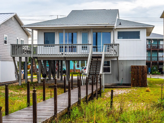 Exterior & Views 2, Summer Place by Carolina Retreats, New Hanover