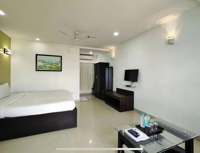 Room 5, Seaface Properties, Daman