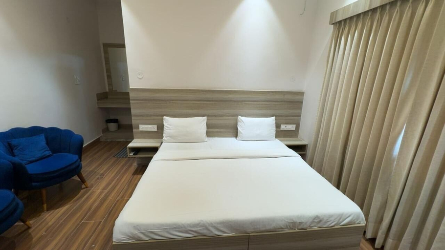 Bedroom 2, The Aana Hotel Sohna Gurgaon, Gurgaon