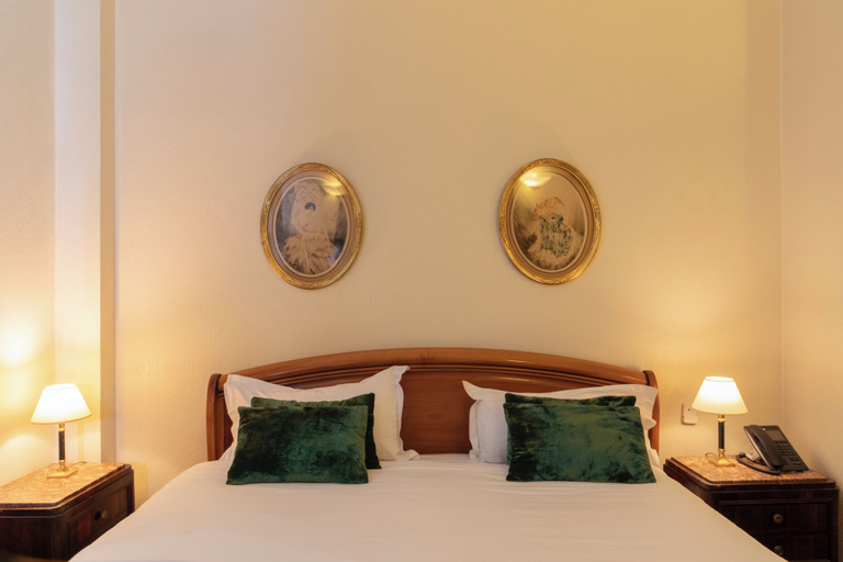 Bedroom 3, Hotel Langlois, Paris