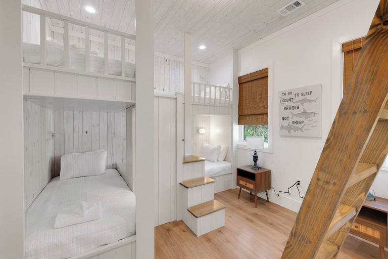Bedroom 2, Suite Beach Tybee by Tybee Vacation Rentals, Chatham