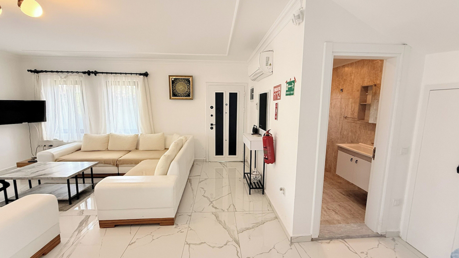 Living area 5, Villa-sleeps 8-parking-pool-bbq, Ortaca