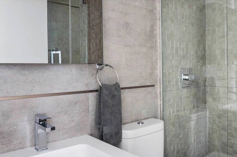 Room 3, 75-1c New 1BR Prime UES W D the Unit Best Value, New York