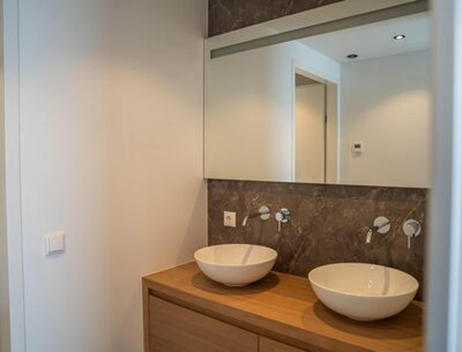 Bathroom 3, Ecovilla With Forest View for 6 Person, Oirschot