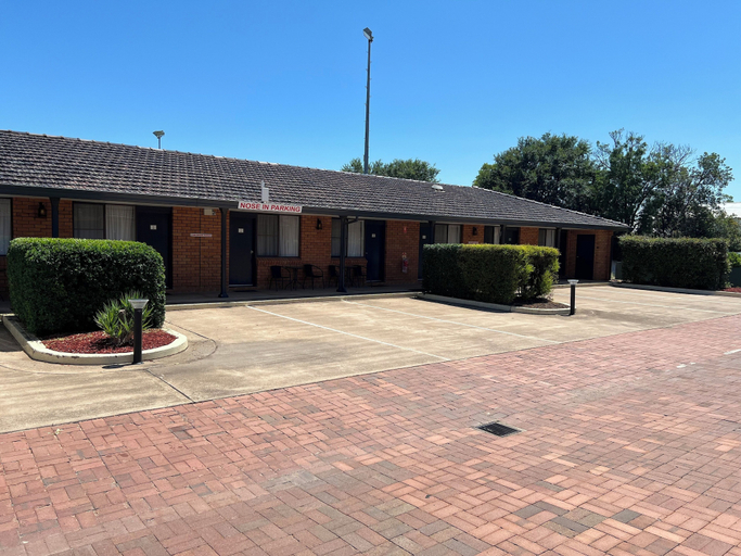 Exterior & Views 2, Adelong Motel, Narrabri