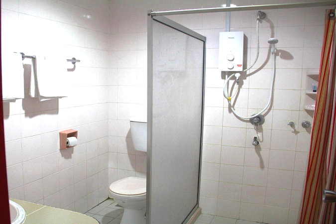 Bathroom, Hotel O Ramai, Sandakan
