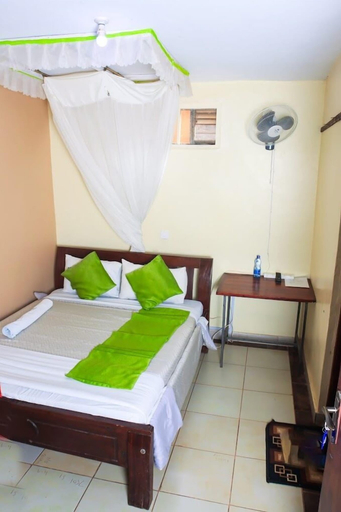 Room 4, Dorah Villa Hotel Kibwezi, Kibwezi West