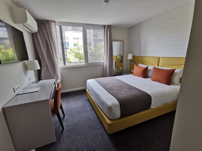 Bedroom 1, Masa 5 De Outubro, Lisbon
