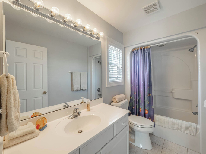 Bathroom 3, Serendipity by Topsail Realty