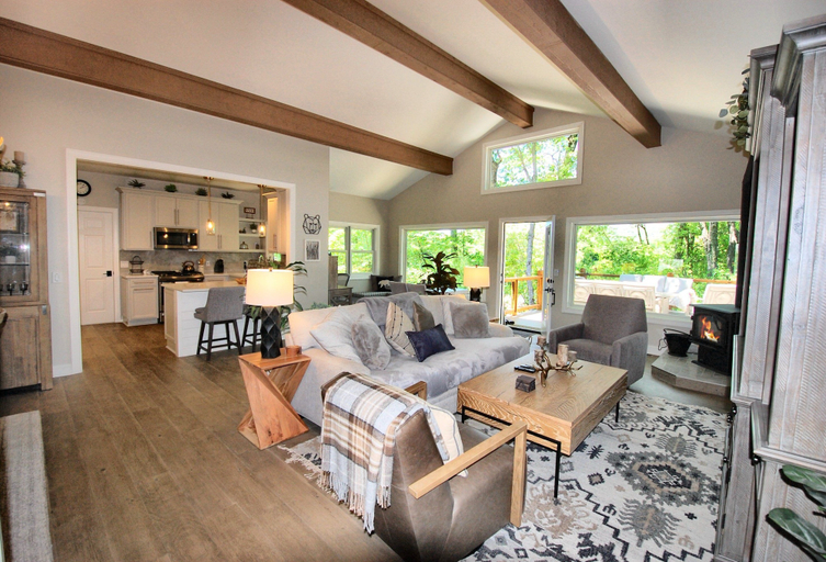 Interior 4, Jessamine Cottage, Macon