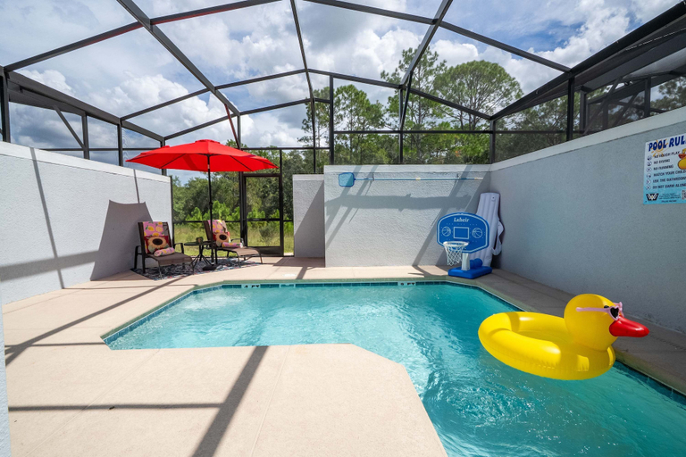 Room 4, Stunning 4 Bd Close to Disney Storey Lake 2569, Osceola