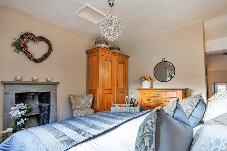 Room 4, Cottage in Casterton Near Kirkby Lonsdale, Lancashire