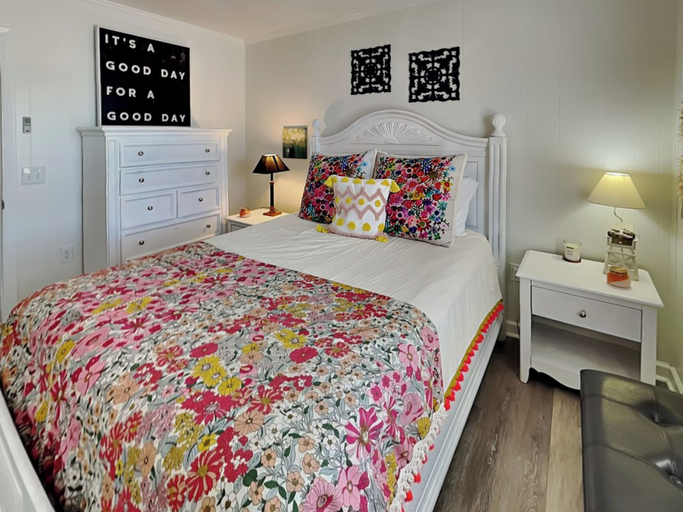 Bedroom 2, Bellcove by Topsail Realty, Onslow
