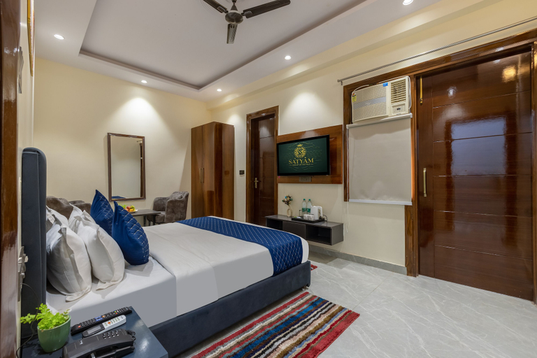 Room 2, Hotel Elite Clark, Gautam Buddha Nagar