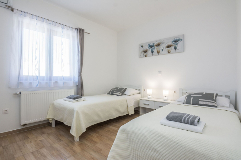 Bedroom 4, Villa M M Zadarvillas, Pakoštane