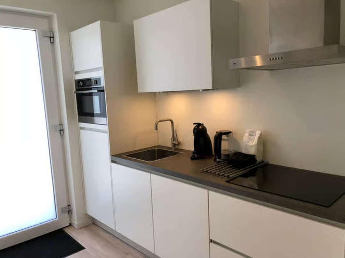 Private kitchen 5, 4-person Luxury Lodge in Zoutelande, Veere