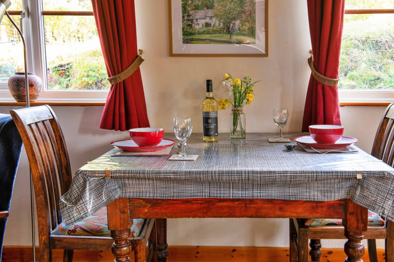 Dining, Cottage in Wales Near Glyndwr's Way, Powys