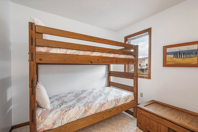 Bedroom 4, Ski Harbor 16 by Taylor Made Deep Creek, Garrett