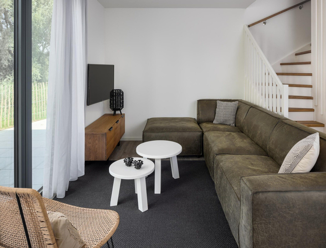 Living room 2, Villa by Lake Veere With Sauna, Goes