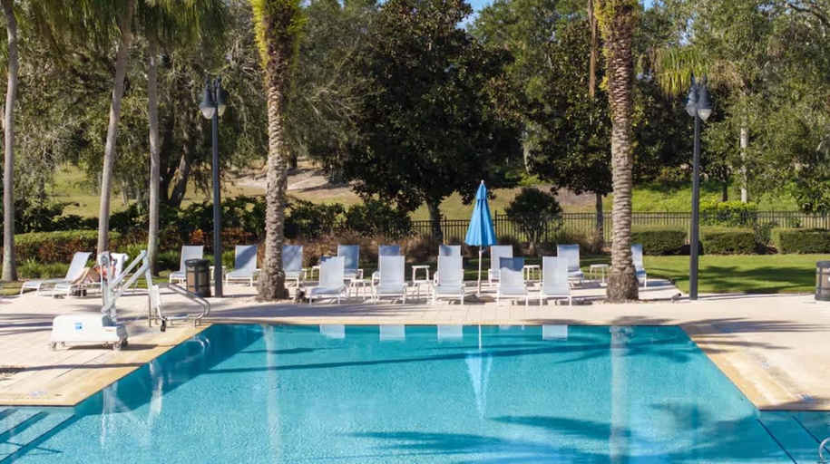 Room 2, Massive 4 000 Sqft Luxury Duplex, Osceola