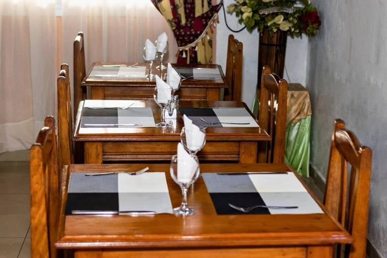 Restaurant 2, hotel le printemps, Wouri
