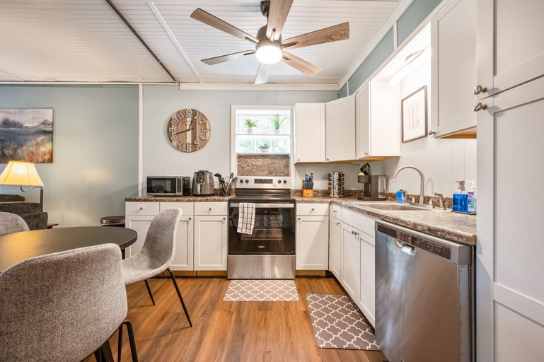 Interior 2, 4297 Earney Rd, Unit 2, Woodstock, Cherokee