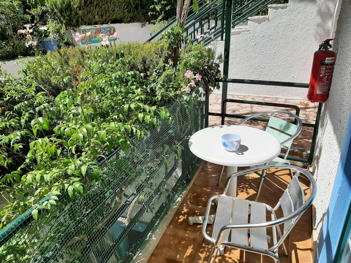 Dining 3, Pleasant Apartment in Mpenitses With Terrace, Ionian Islands