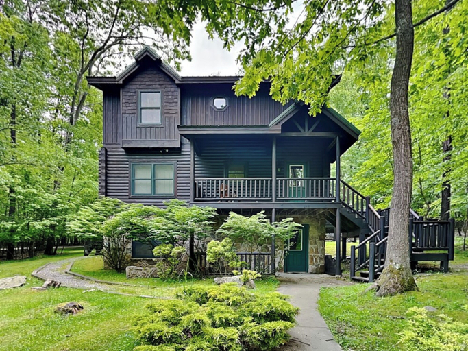 Exterior & Views 1, Keep Dreaming by Taylor Made Deep Creek, Garrett