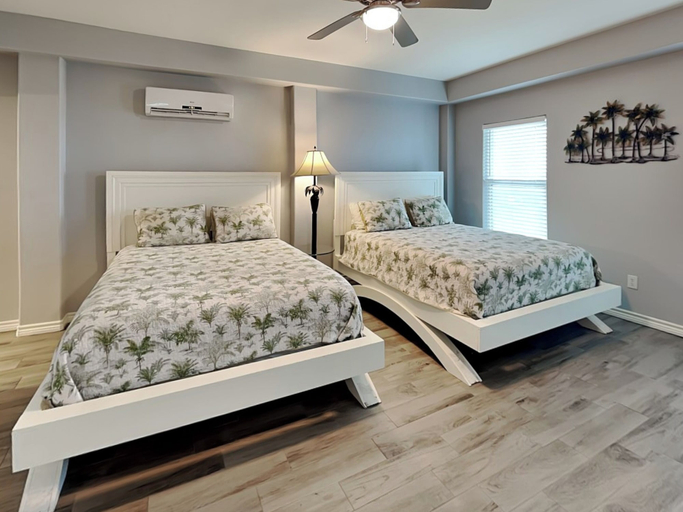 Bedroom 3, La Sirena by Silver Sands Vacation Rentals, Nueces