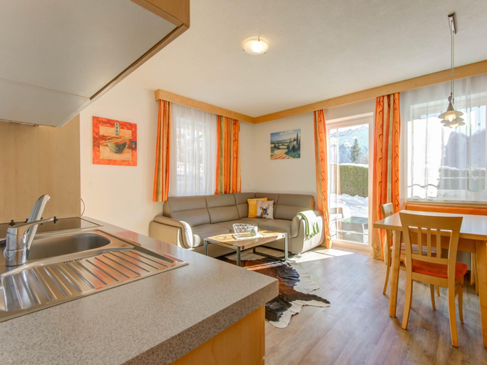 Living room 5, Apartment in Tyrol in an Attractive Area, Landeck