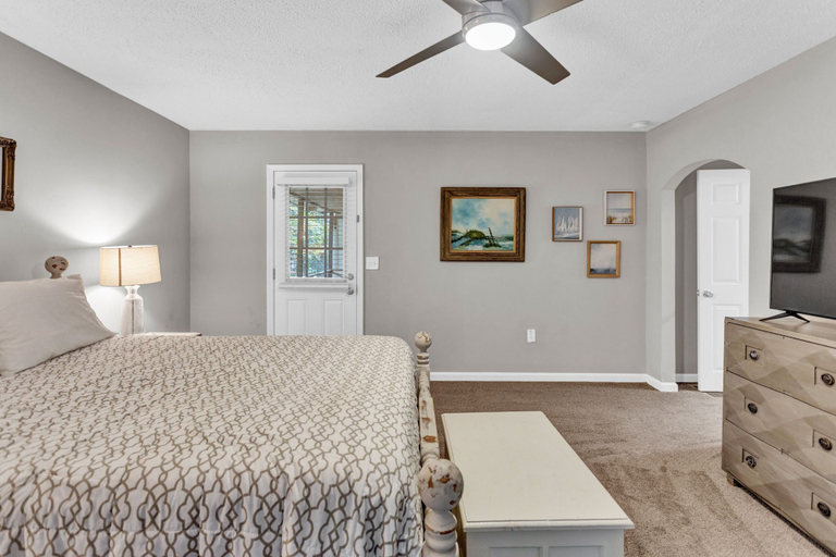 Interior 5, Grill & Chill Retreat!, Cobb