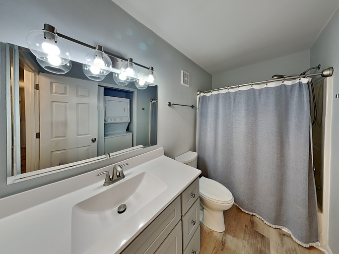 Bathroom 4, Winds by Carolina Retreats, New Hanover