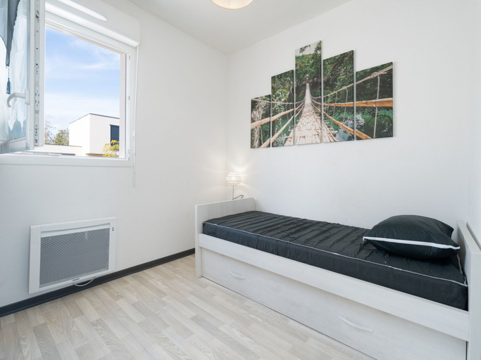 Bedroom 2, Sunny Villa Near Valras Beach, Hérault