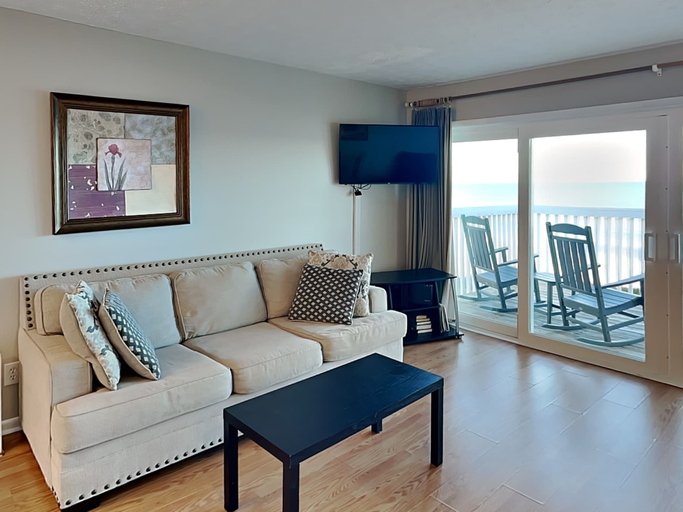 Others 4, Sea Colony #35b - Sunrise Balcony, New Hanover