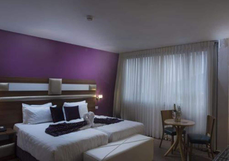 Bedroom 2, Kinorot Hotel - kosher Le'mehadrin