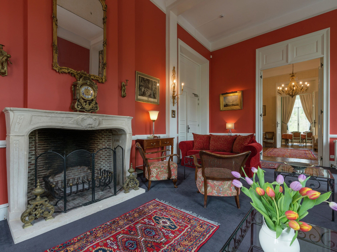 Others 5, Beautiful Manor House in a Park Near Rochefort, Namur