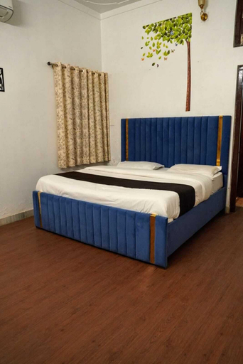 Room 4, Mango Farm, Udaipur