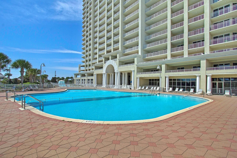 Sport & Beauty 3, Ariel Dunes I 2305, Walton