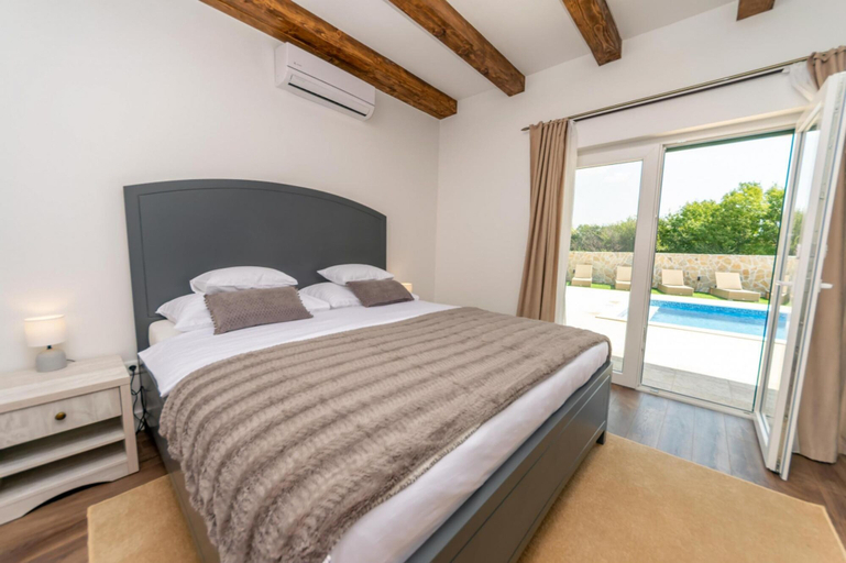 Bedroom 4, Villa Idassa Zadarvillas, Poličnik