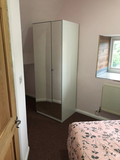 Room 5, Retro and Quirky 3 Bedroom Apartment, Birmingham