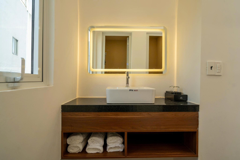 Bathroom 5, Hotel Thanh Van 2, Tuy Hoa