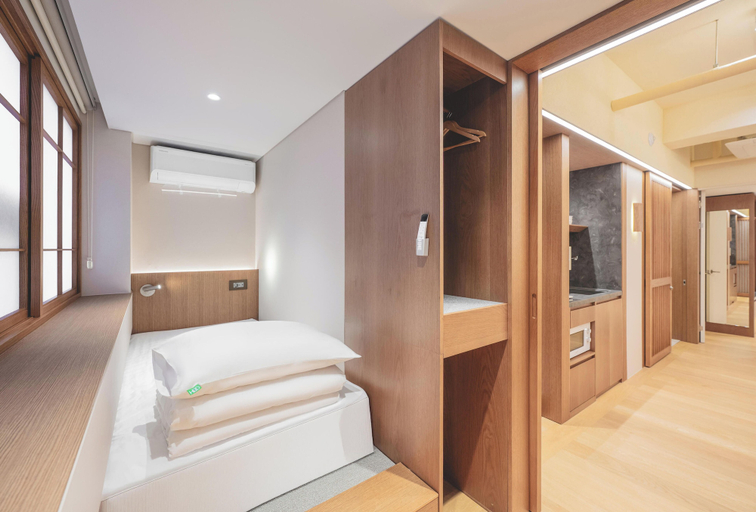 Room 4, Han Suite Seoul, Jung