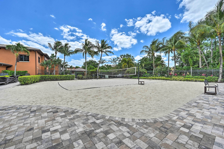 Others 2, Naples Resort Townhome w/ Endless Amenities!, Collier
