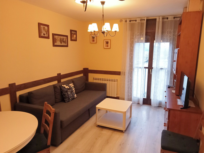 Bedroom 2, Apartamentos Valle de Tena Biescas 3000, Huesca