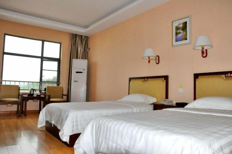 Bedroom 3, Xiyouji Park Holiday Hotel, Suizhou Shi